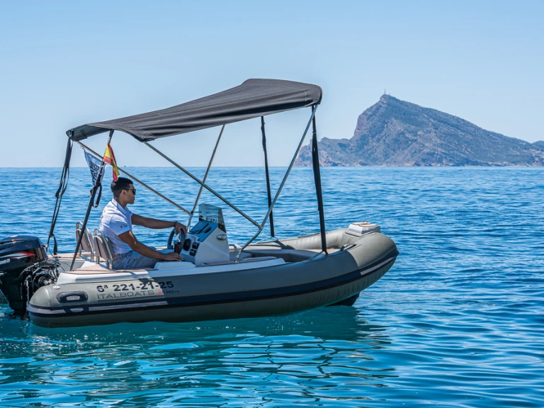 Alquiler de Neumática, con o sin patrón Italboats Altea