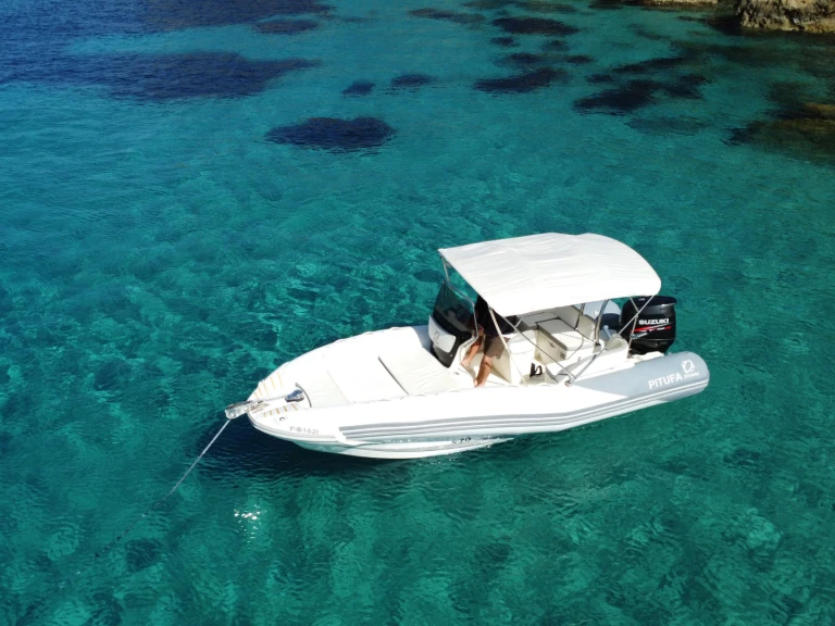 Alquiler de Zodiac N-ZO 600 en Santa Eulària des Riu