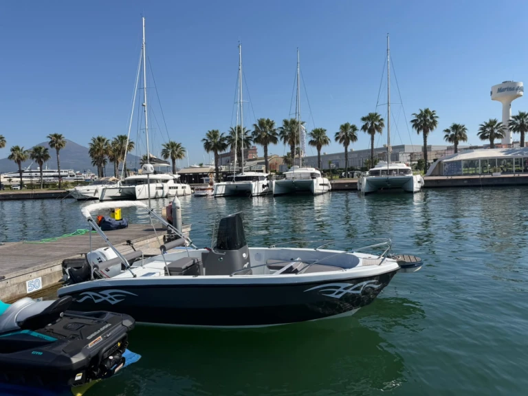 Alquiler Lancha Yamaha con o sin  título de navegación