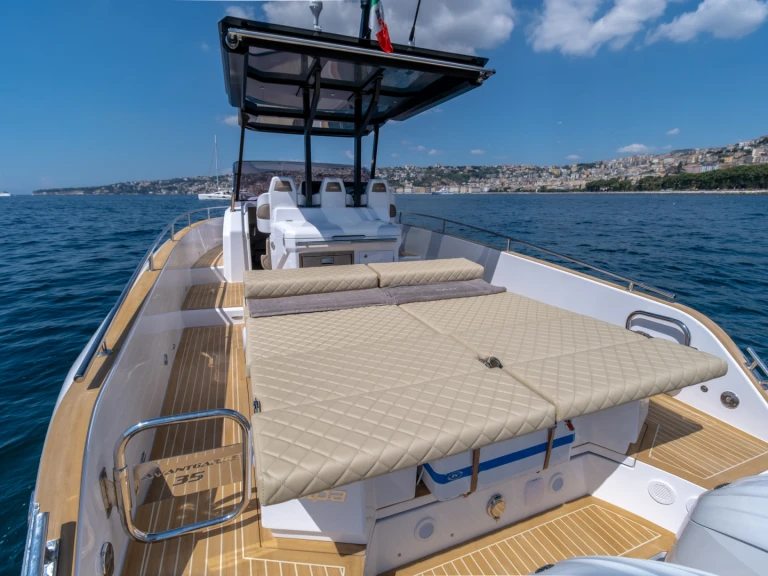 Alquiler de barcos Cannes barato de AVANTGARDE 1.1