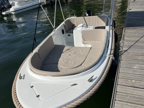 Prusa Marine Prusa 450 de alquiler a Marsella