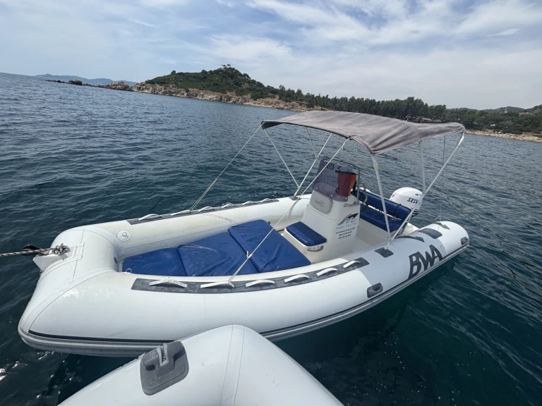 Alquiler de embarcaciones Bwa 540 enCosta Rei en Samboat