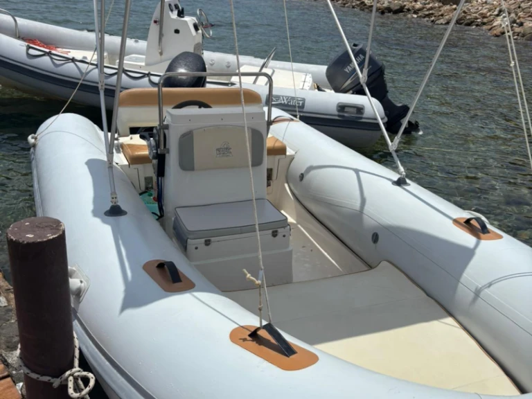 Alquiler de barcos Costa Rei barato de BSC 46