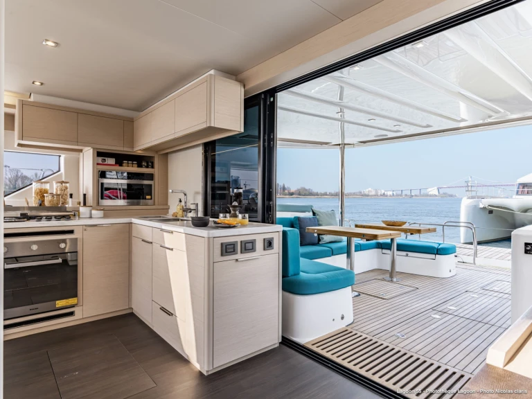 Lagoon Lagoon 55 (NEW 2025) + crew / 8 guests de alquiler a Port d'Andratx