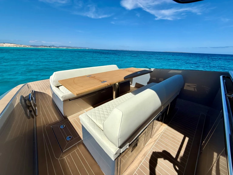 Alquiler de embarcaciones Solaris Power Solaris Power Open 40 enEspaña en Samboat