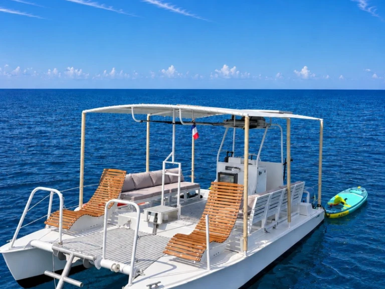 Alquiler Catamarán en Golfe-Juan - Capados Catabarge