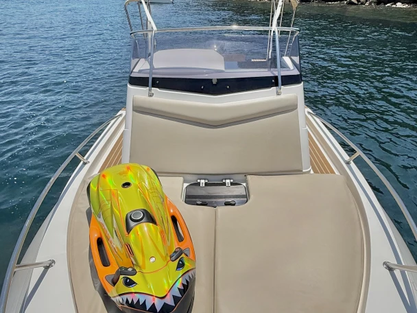 Alquiler de embarcaciones Capelli Tempest 770 WA enCannes en Samboat