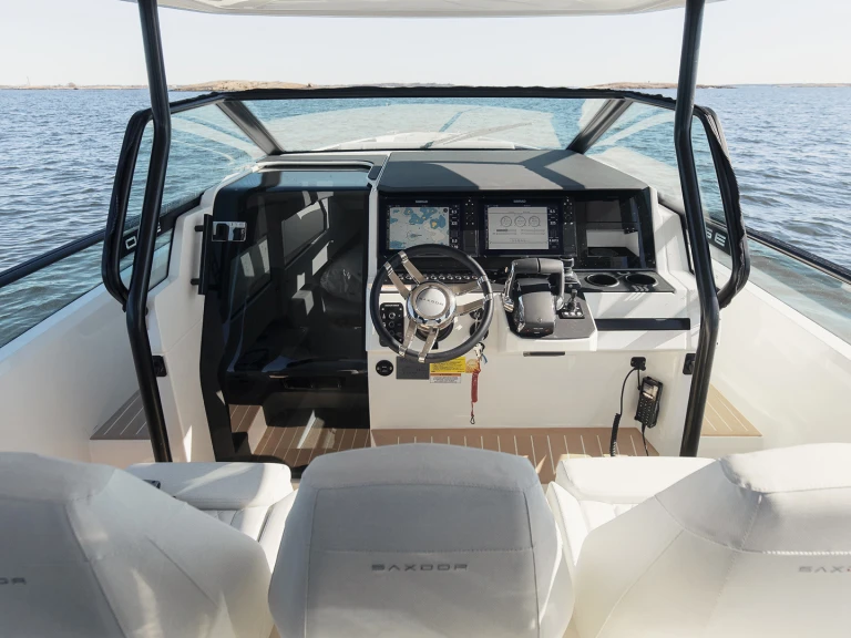 Alquiler de barcos Split barato de Saxdor 320 GTO
