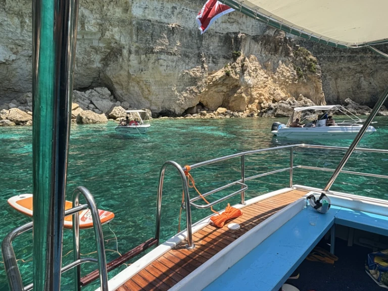 Alquiler de barcos Għawdex barato de Duffy & Duffy