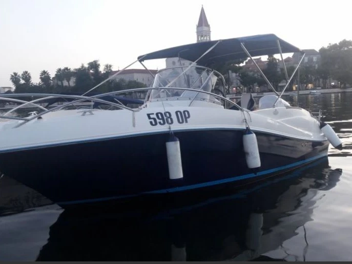 Alquiler de embarcaciones Quicksilver Quicksilver 635 Commander enSplit en Samboat