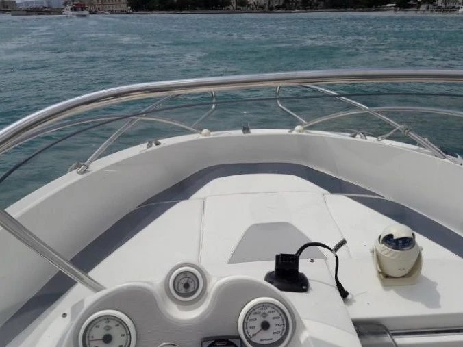 Alquiler Split - Quicksilver Quicksilver 635 Commander en SamBoat