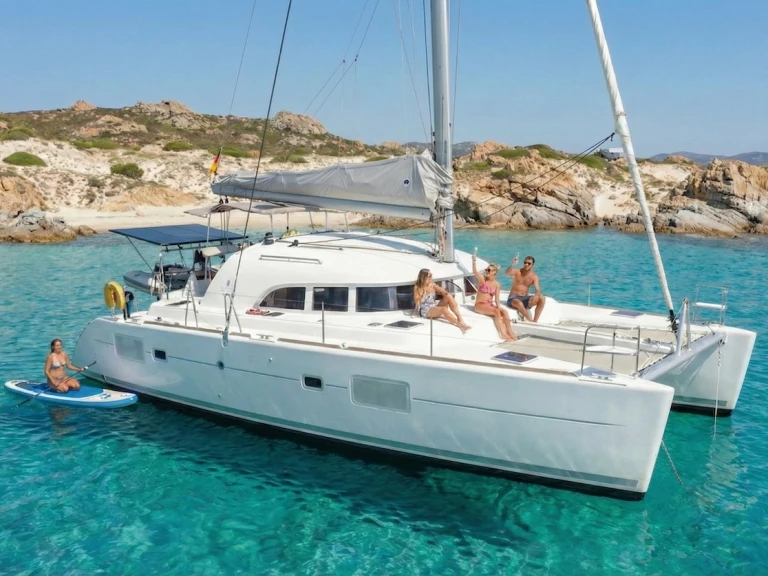 Lagoon Lagoon 380 S2 de alquiler a La Caletta