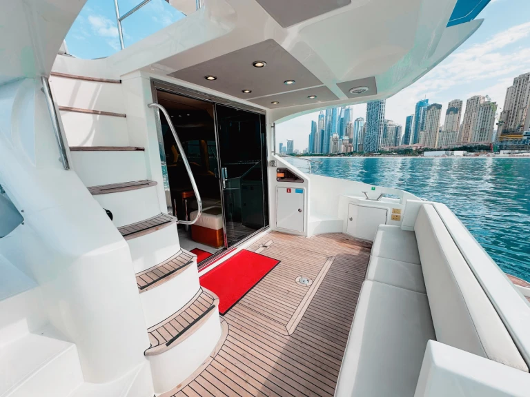 Lancha para alquilar Dubai Marina al mejor precio