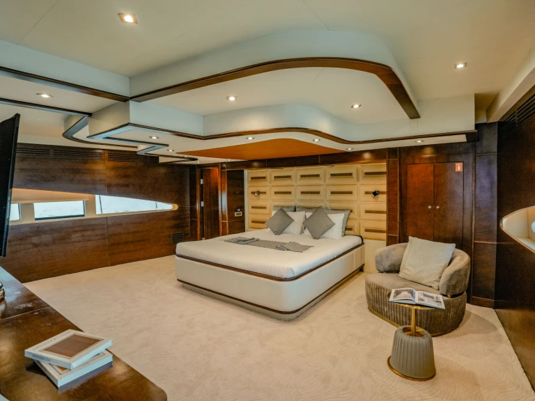 Alquiler de  Luxury Motor Yacht S en Dubai Marina
