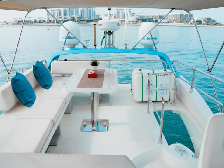 Alquiler de embarcaciones Azimut Azimut 50 X33 enDubai Marina en Samboat