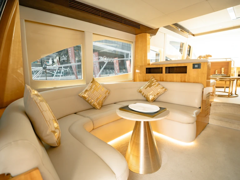 Alquiler de barcos Dubai Marina barato de Luxury Motor Yacht X3