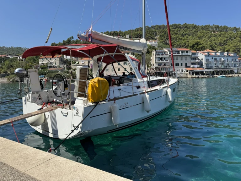 Velero para alquilar Split al mejor precio
