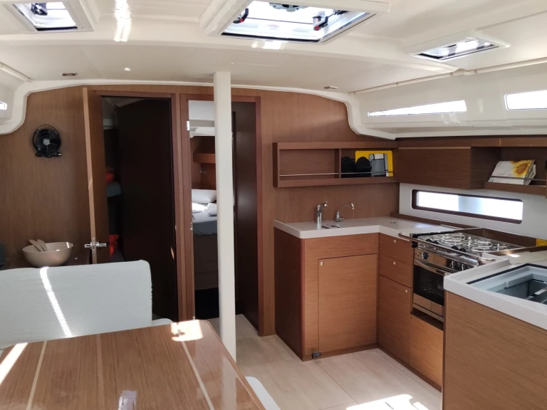 Alquiler Carloforte - Bénéteau Oceanis 40.1 en SamBoat