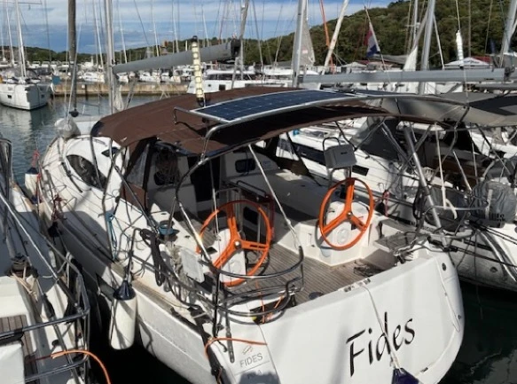 Alquiler Velero Elan con o sin  título de navegación