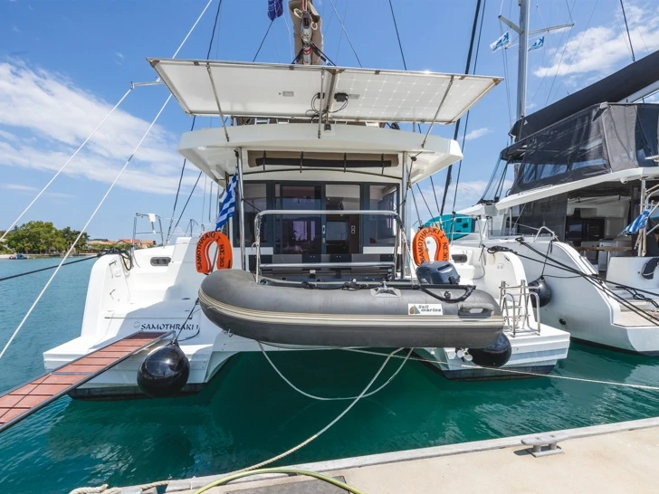 Alquiler de barcos Ligia barato de Bali Catspace Voile