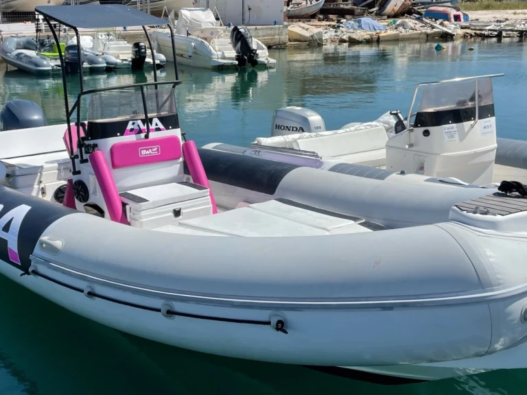 Alquiler de embarcaciones Bwa Bwa 650 Platinum enTrapani en Samboat