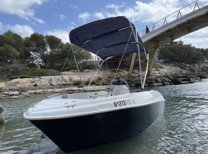Compass 400 GT de alquiler a Bahía de Santander