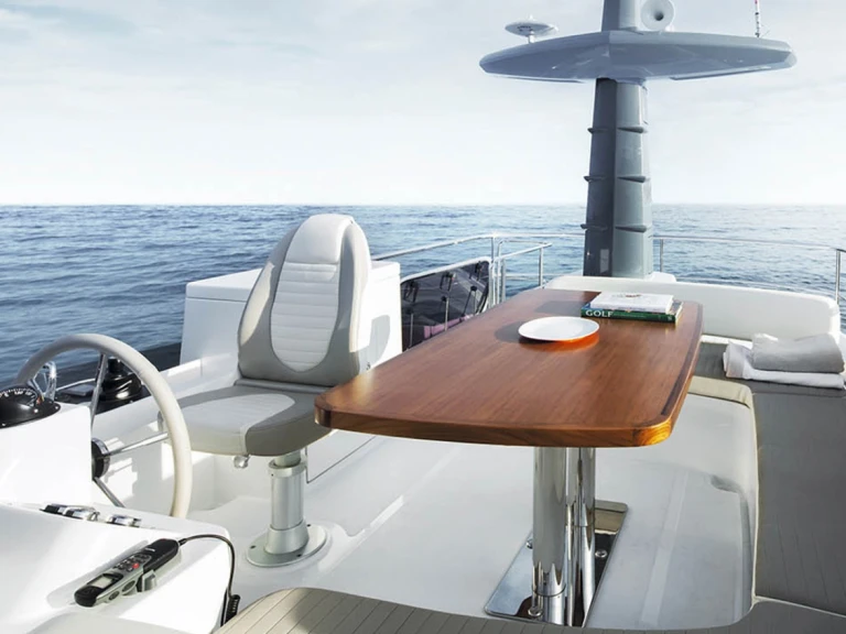 Alquiler Nápoles - Azimut Azimut Magellano 53 en SamBoat