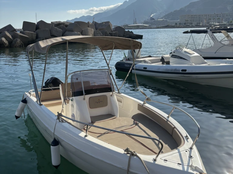 Alquiler Lancha Allegra Boats con o sin  título de navegación
