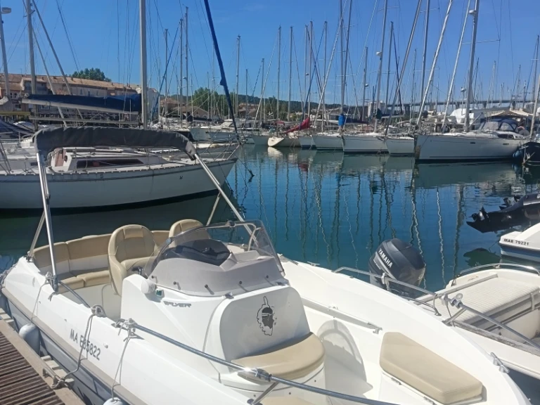 Alquiler de Bénéteau Flyer 550 Open S2 en Mandelieu-la-Napoule