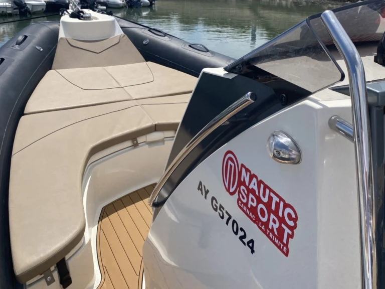 Alquiler de Bwa SPORT 28 GTO en La Trinité-sur-Mer