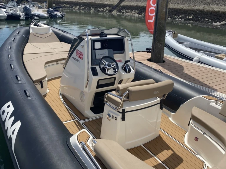 Alquiler de embarcaciones Bwa SPORT 28 GTO enLa Trinité-sur-Mer en Samboat