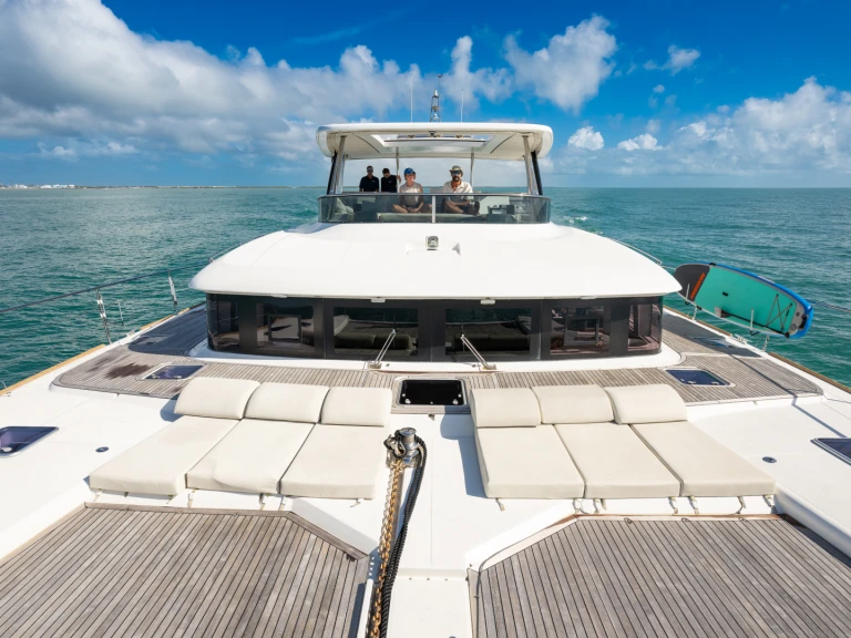 Lagoon Lagoon 630 Motor Yacht de alquiler a Bay Street Marina