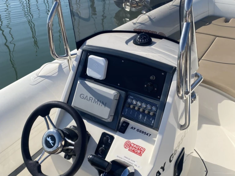 Alquiler de embarcaciones Bwa BWA 22 GTO enLa Trinité-sur-Mer en Samboat