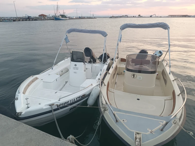 Alquiler Lancha Athrakiboats con o sin  título de navegación