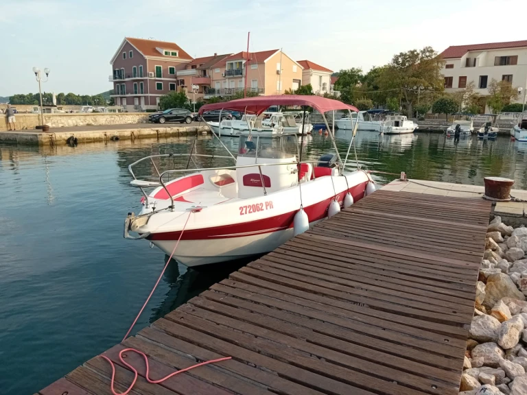 Alquiler de tancredi Blumax 21 en Medulin