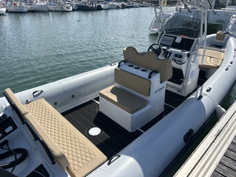 Alquiler de barcos La Trinité-sur-Mer barato de Patrol 760