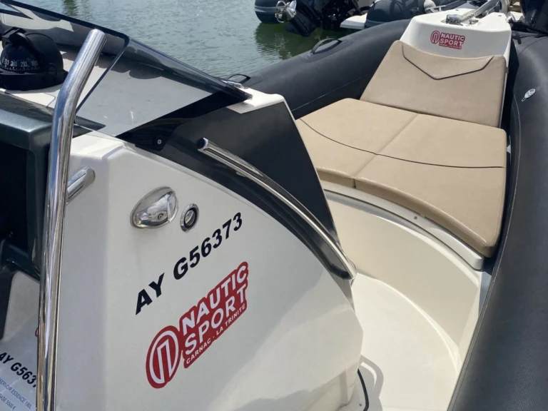 Alquiler de embarcaciones Bwa BWA 24 GTO enAntibes en Samboat