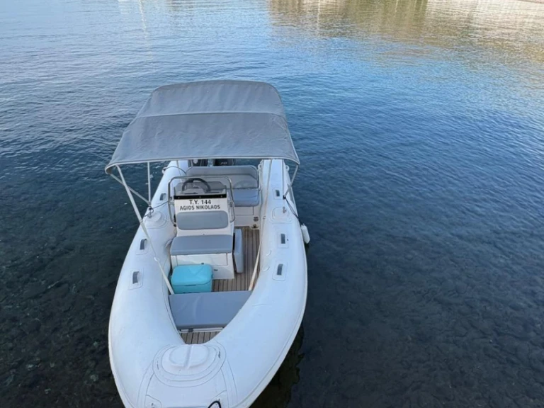 Alquiler Neumática en Hydra - Oceanic 480 Spring