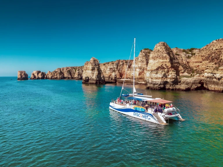 Alquiler Catamarán en Marina de Lagos - Custom Made custom