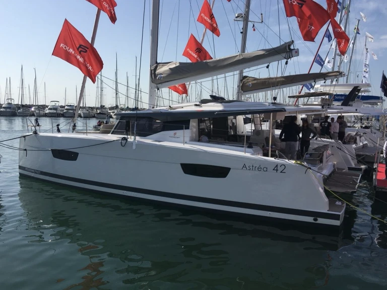 Fountaine Pajot Astrea 42 de alquiler a Marsella