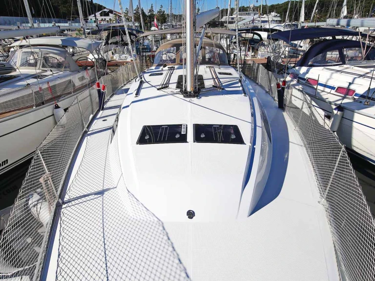 Alquiler de Bavaria Cruiser 46 en Pula