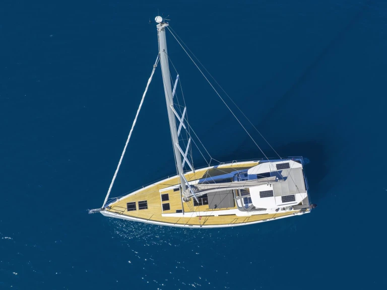 Alquiler de Velero, con o sin patrón Hanse Seget Donji