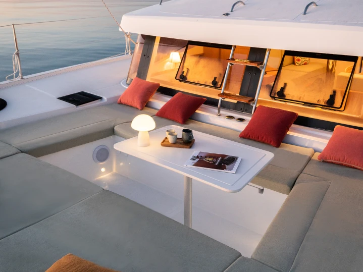 Catamarán para alquilar Ribishi al mejor precio
