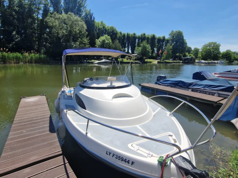 Alquiler de embarcaciones Quicksilver Quicksilver 520 Flamingo enFrancia en Samboat