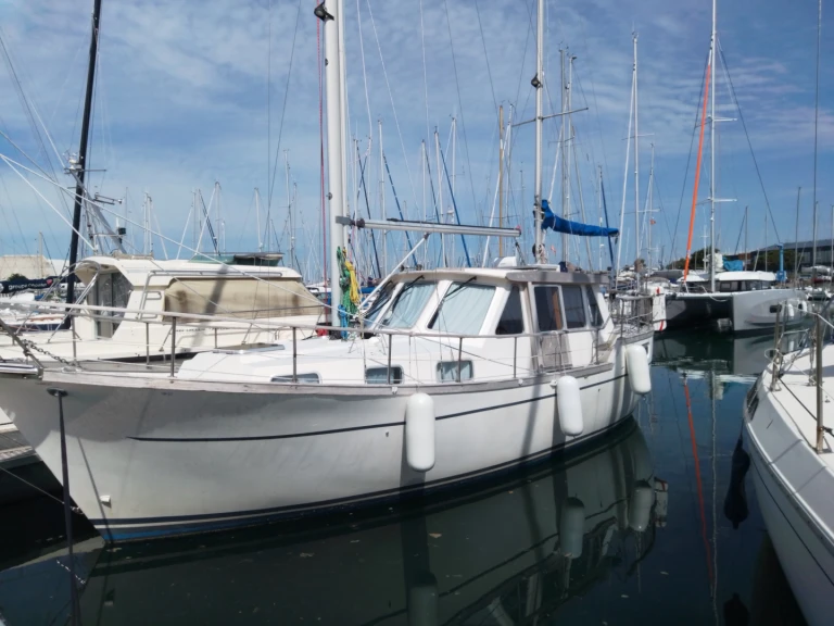 Alquiler de embarcaciones Siltala nauticat33 enLa Rochelle en Samboat