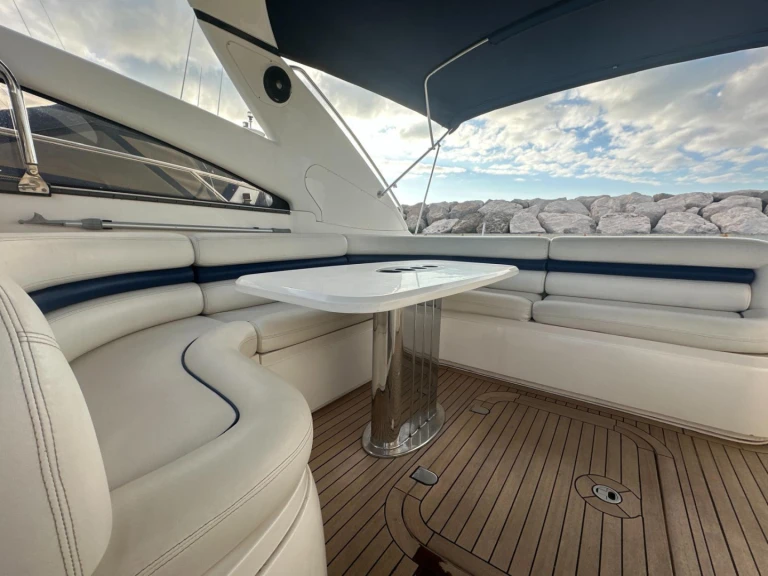 Alquiler de barcos Cannes barato de Princess V50