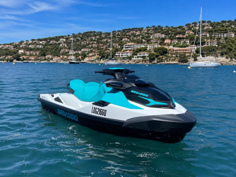 Sea-Doo GTX  de alquiler a Le Grau-du-Roi