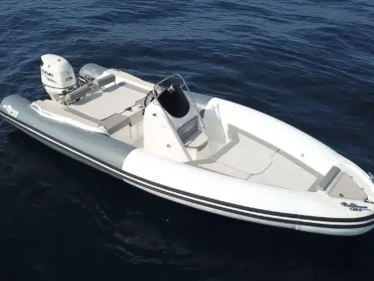 Alquiler de barcos Carnon-Plage barato de Wave 24