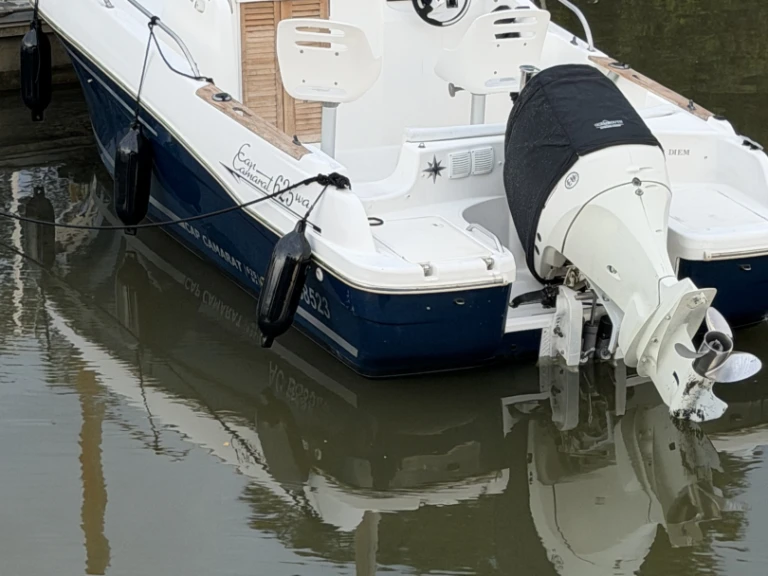 Alquiler de barcos Lanton barato de Cap Camarat 6.35