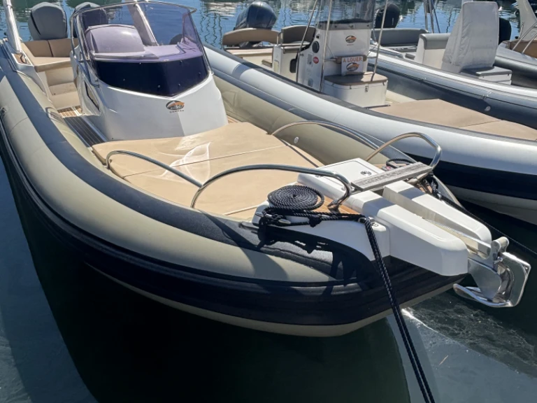 Alquiler Neumática en Porto-Vecchio - Capelli Capelli 1000 WA